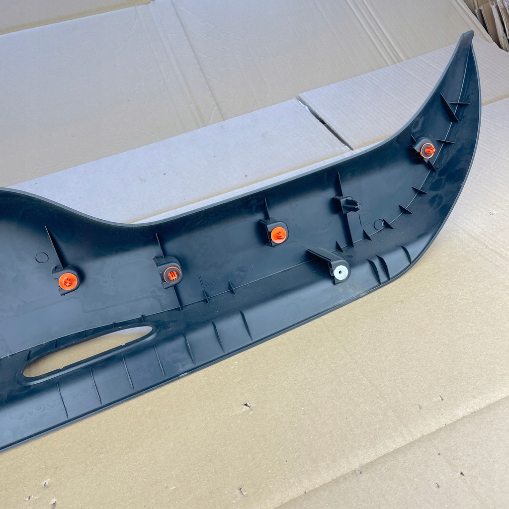 фото №8, Оббивка захист кришки молдинг багажника замка mercedes w447 v klasa