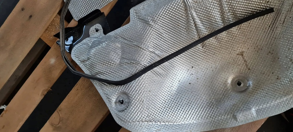 фото №10, Sq5 q5 80a защита тепловая панель под лобовое стекло стены 80a804165