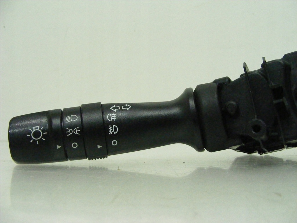 фото №1, Hyundai i30 перемикач комбінований світла 2007-