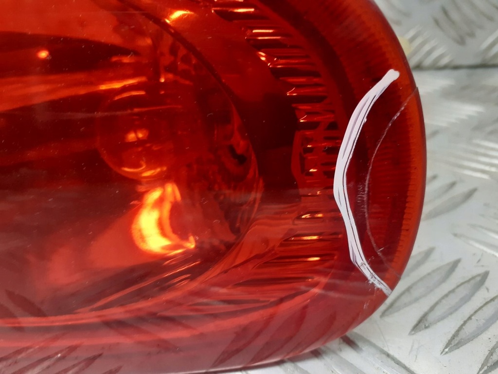 фото №6, Лампа правая задняя chevrolet lacetti