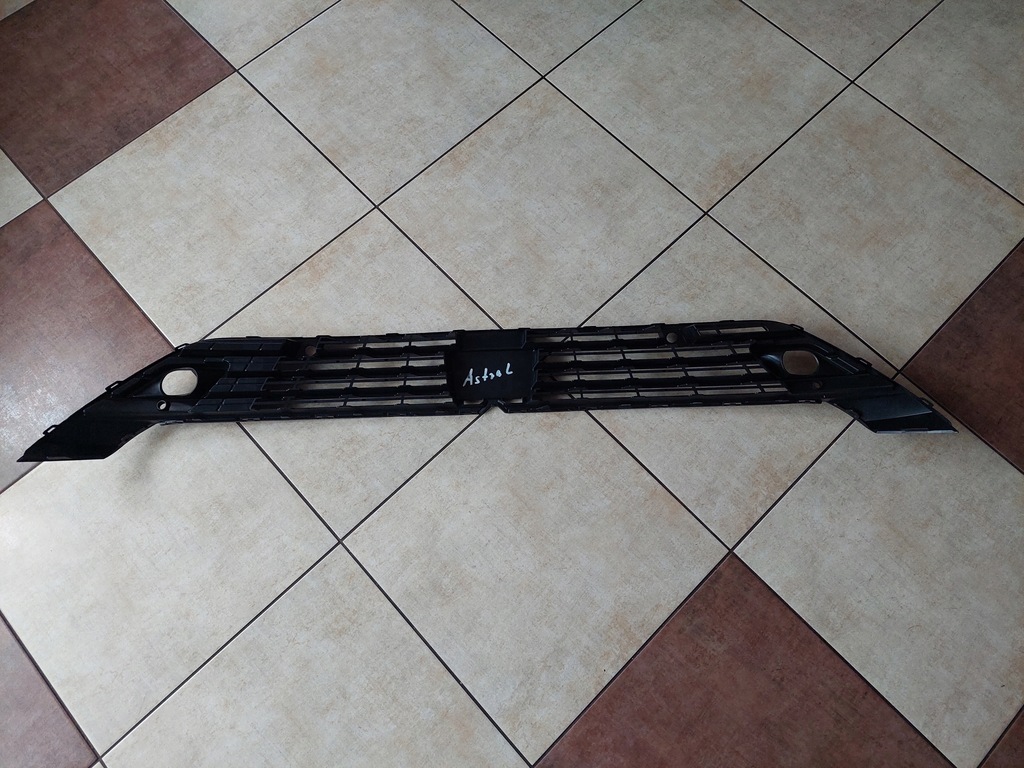 фото №6, Решётка бампера - средняя - opel astra l vi 6