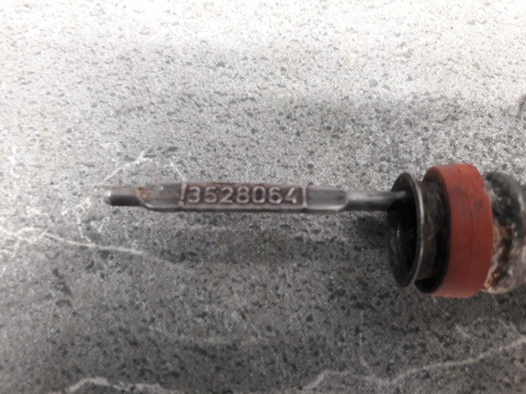 фото №10, 3528064 щуп щуп рівня оливи volvo 850