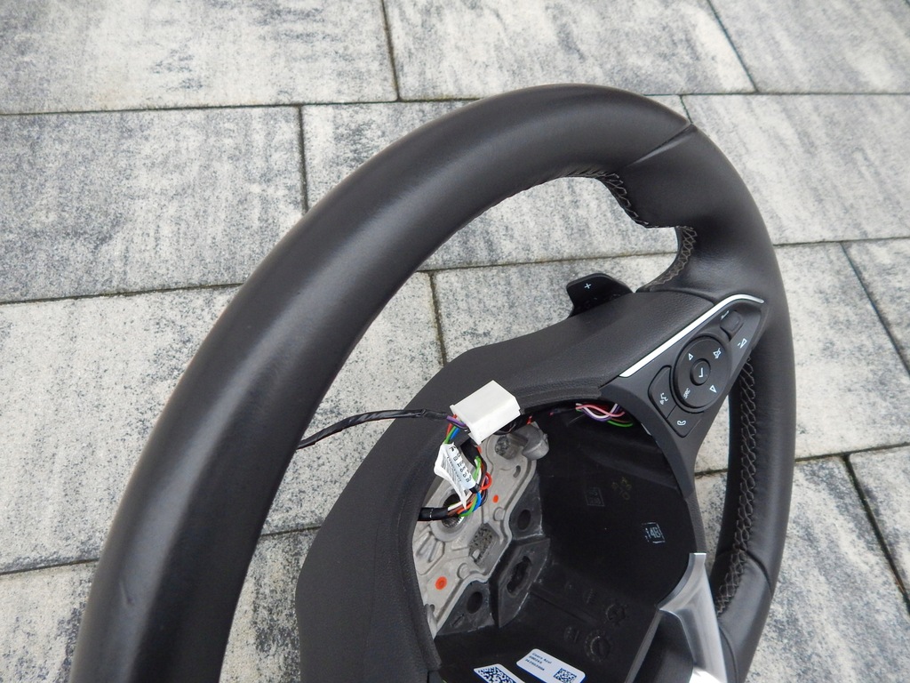 фото №8, Opel grandland - воздуховод кожа лепестки переключения ładna