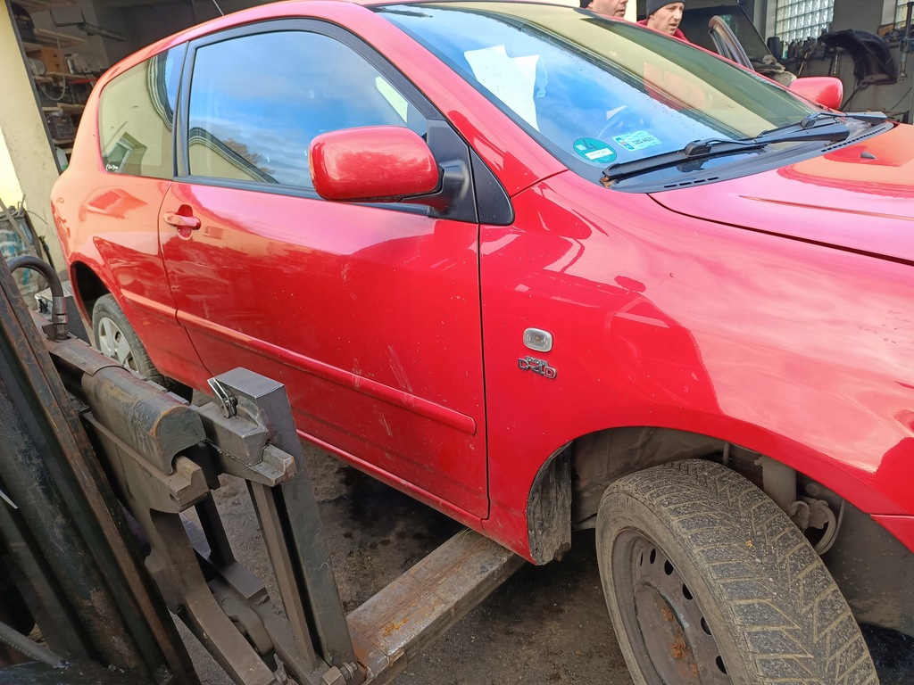 фото №5, Toyota corolla e12 3d полка багажника