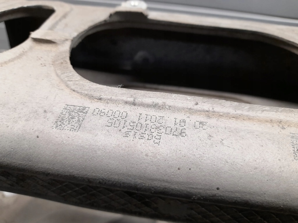 фото №9, Porsche panamera 970 97033105105 балка задні