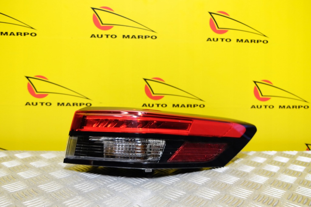 фото №4, Nissan pathfinder r53 2022- лампа задняя правая usa