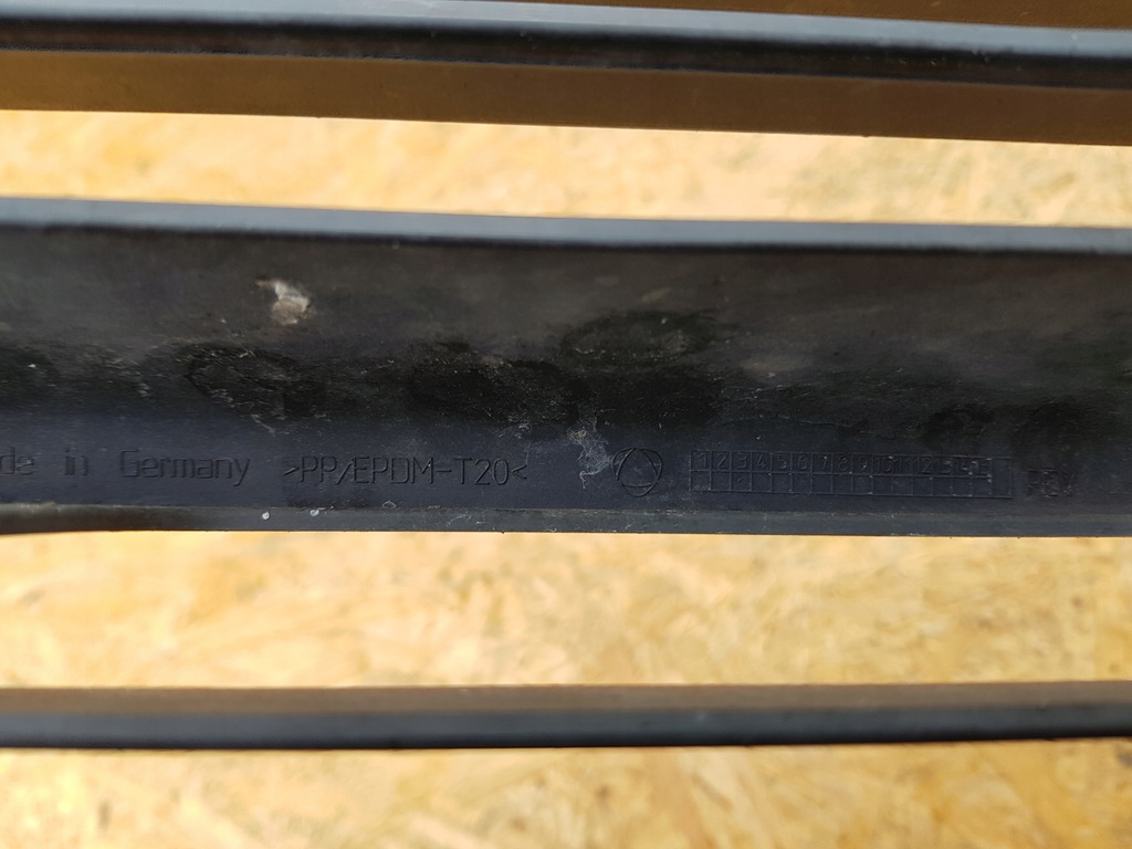 фото №12, Porsche panamera 970 09- решётка радиатора решётка решётка радиатора бампера перед 97050554102