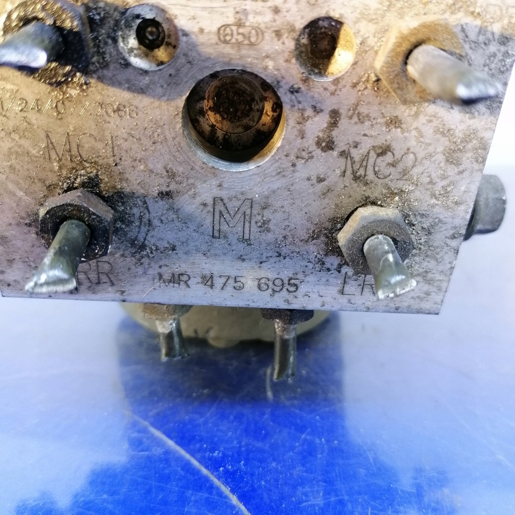 фото №7, Mitsubishi carisma i lift 1.9did блок керування насос abs 0273004488