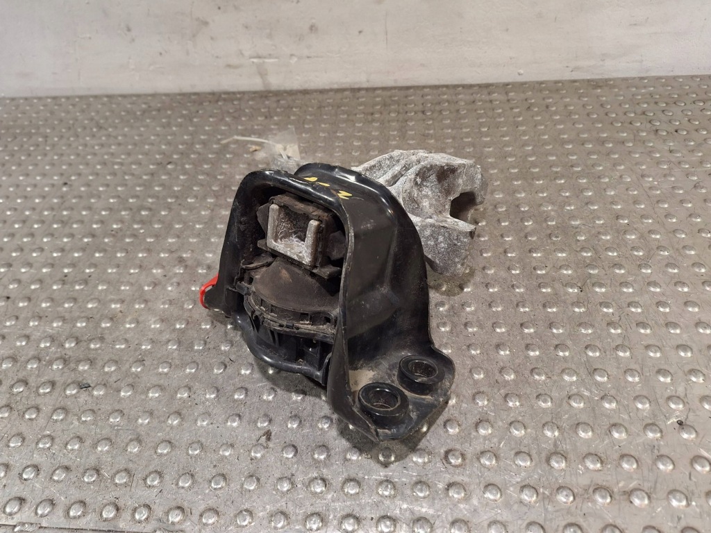 фото №1, Кронштейн подушка двигуна 112848459r renault kadjar 1.5 dci 15-