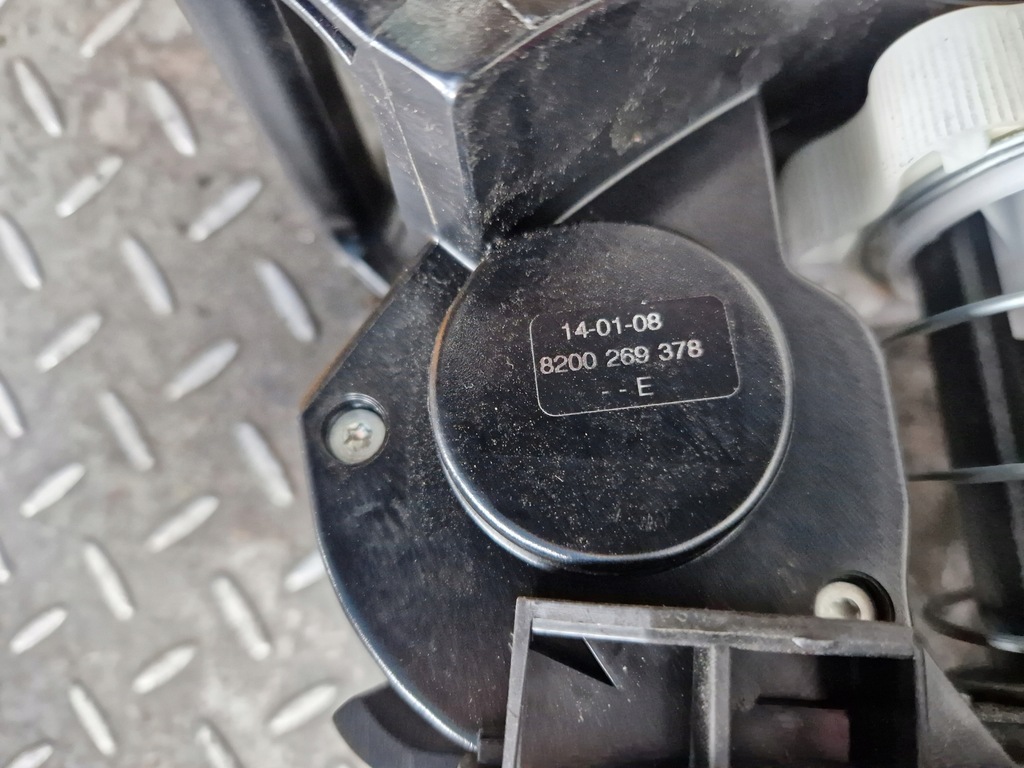 фото №4, Подъемник колеса запасного clio iii