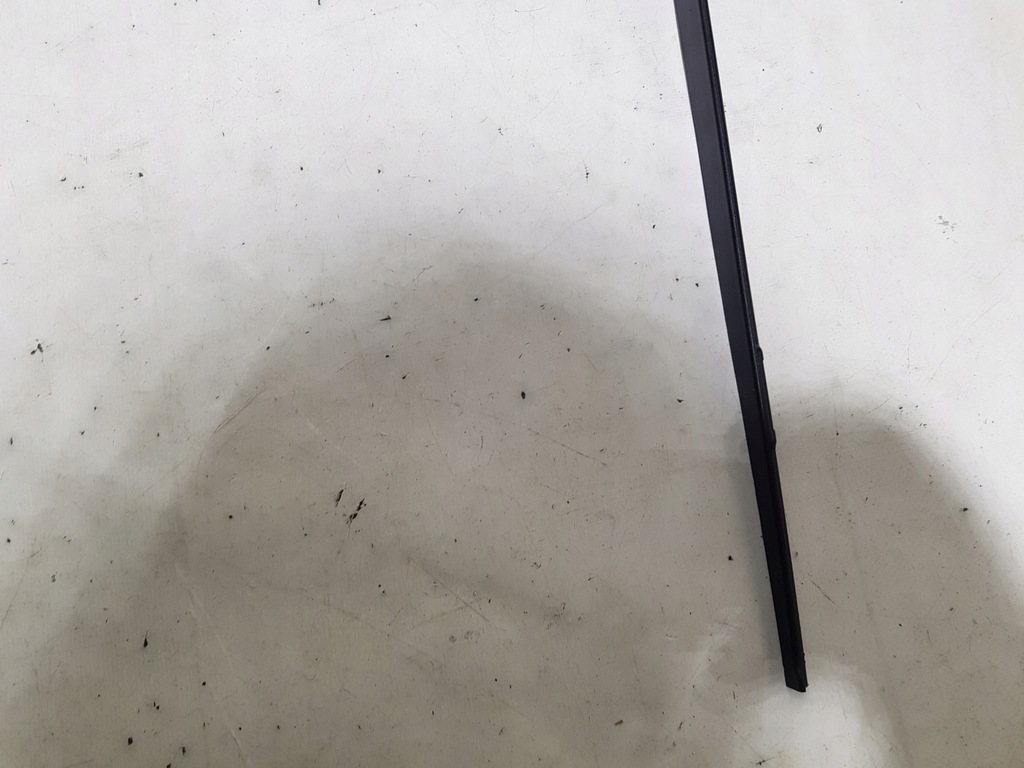 фото №6, Mercedes w251 молдинг защита люк a2517800540