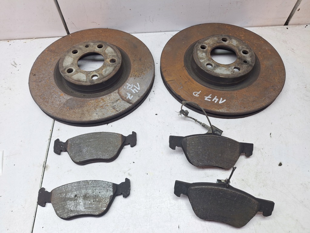 фото №1, Alfa romeo 147 00-04 тормозные диски тормозные перед kpl тормозные колодки 1.6 16v