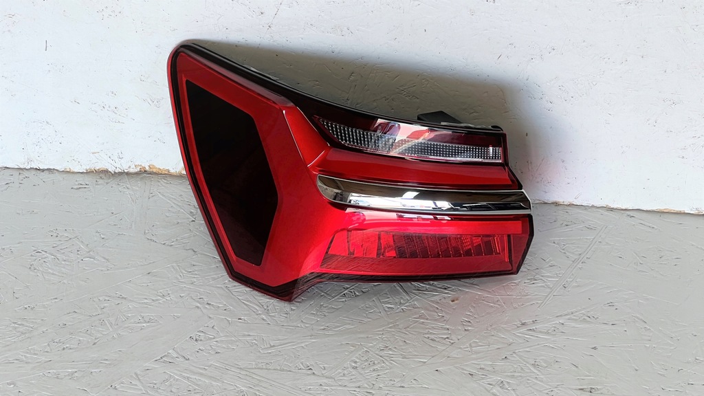 фото №1, Audi a6 c8 4k0 лампа задняя левая led sedan 4k5945069