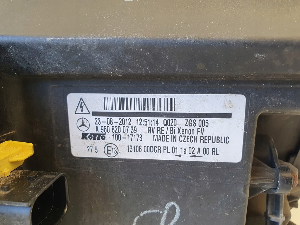 фото №9, Mercedes actros mp4 лампа правая левая перед