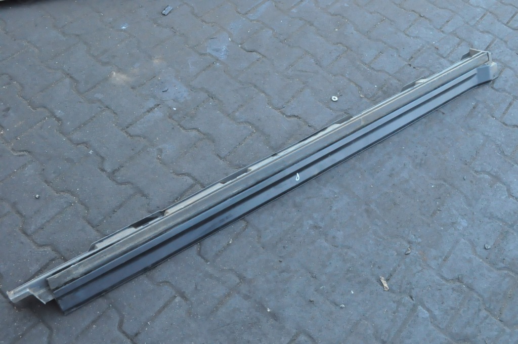 фото №1, Mitsubishi eclipse cross накладка порог правая p0 7250a132