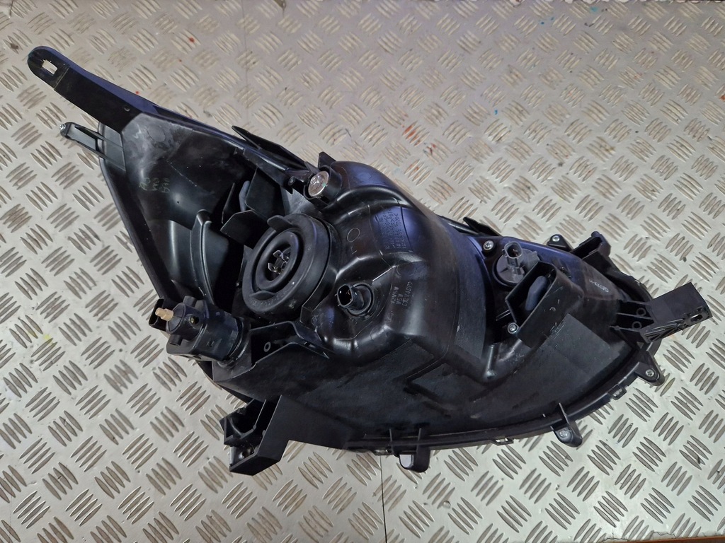 фото №4, Лампа левая передняя mitsubishi space star 2012r-