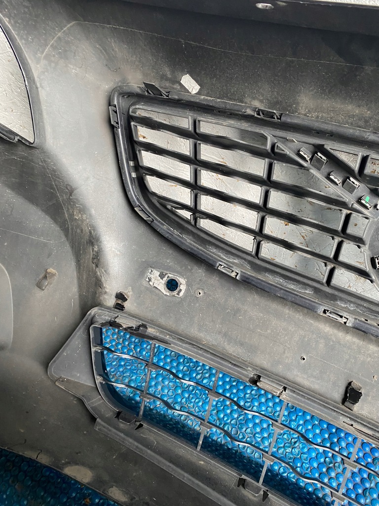 фото №14, Бампер volvo c70 lift ii 10-13 решётка радиатора решётка радиатора