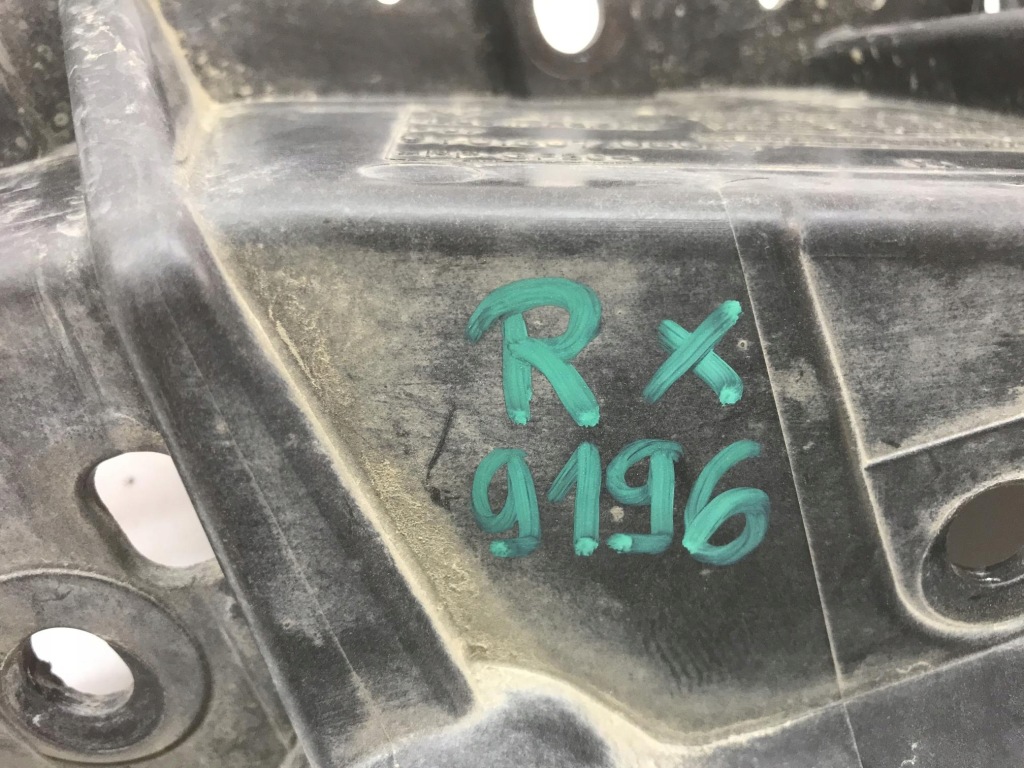 Направляющая бампер правый перед porsche cayenne iii 9y0 9y0807050 Цена