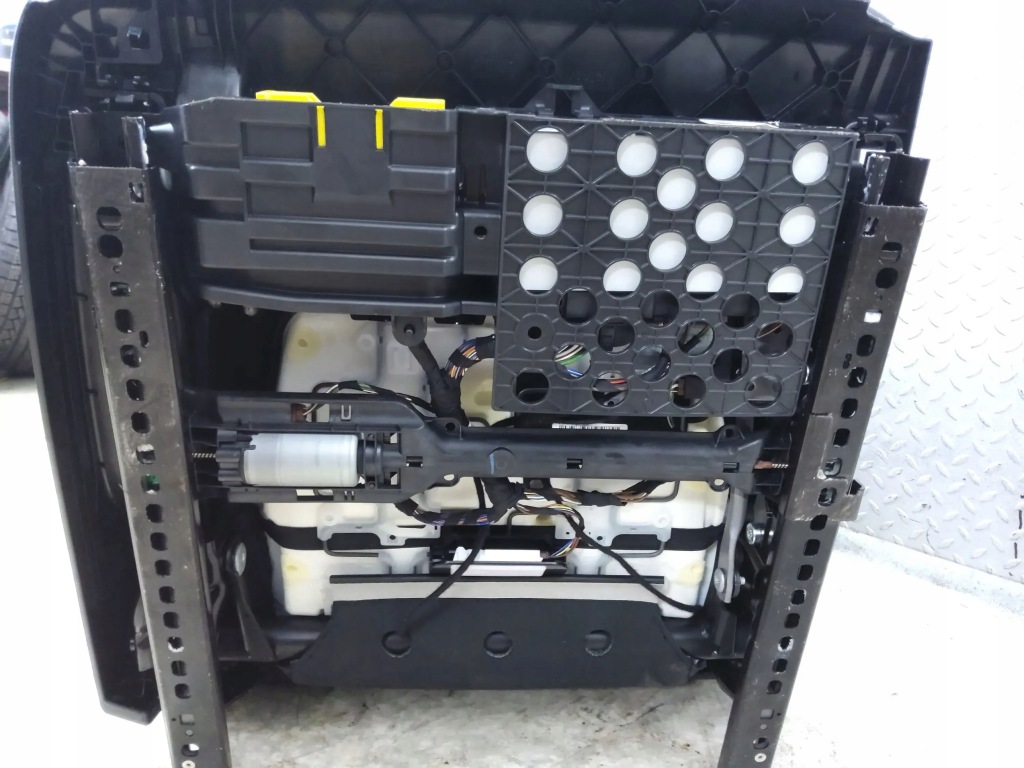 Сидіння пасажира перед сторона правий bmw x5 g05 52107497651 Зі Шроту