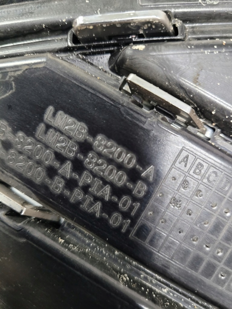 фото №4, Ford galaxy mk3 lift - решітка радіатора