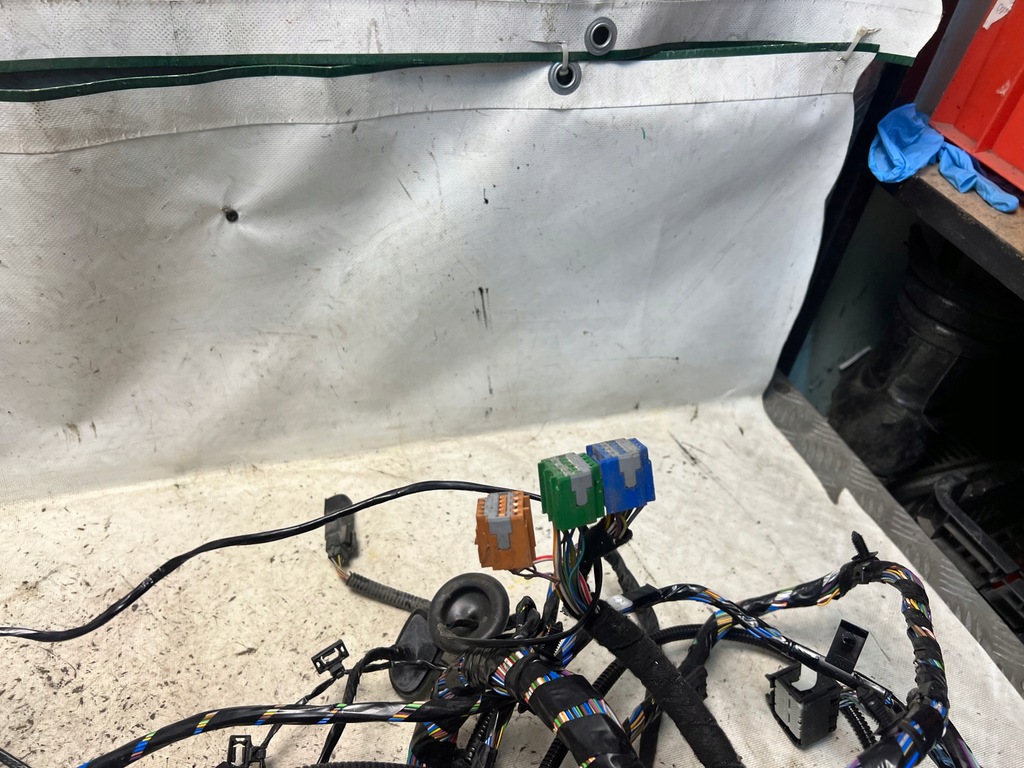 фото №8, Ford transit courier 15- жгут электропроводка салона