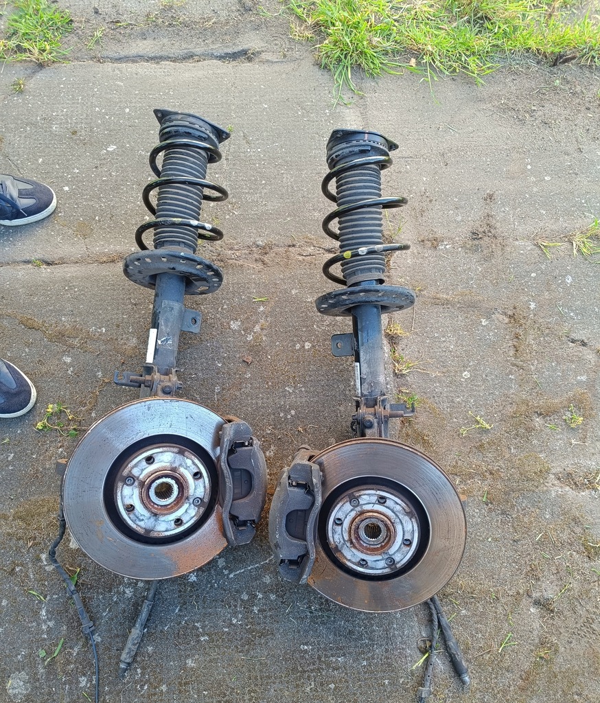 фото №1, Peugeot 208 ii амортизационная стойка левый правый