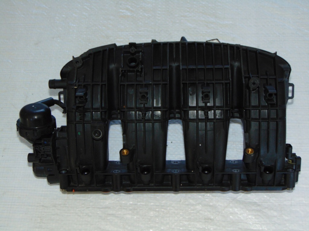 фото №1, Vw passat b8 колектор впускний  2.0tfsi 06l133201dm