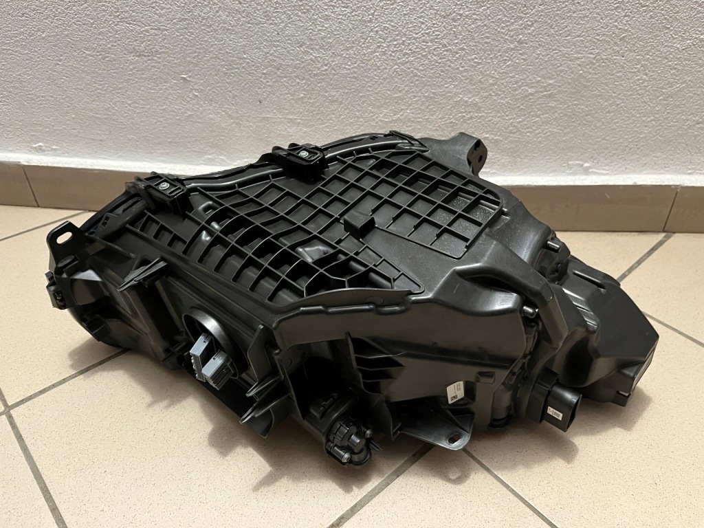 Лампа передняя перед левая volvo xc40 xc-40 lift full led 22- 32338908 Недорого