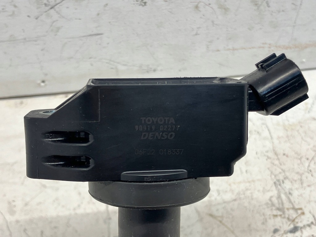 фото №7, Yaris cross 1.5h гібрид котушка запалювання 90919-02277