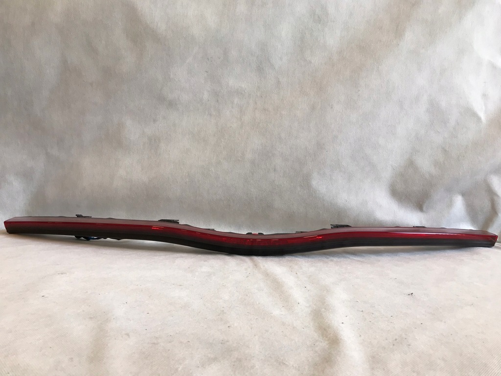 фото №1, Toyota prius prime ii 17- накладка крышки led europa