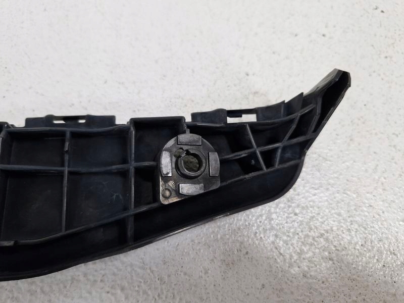 фото №7, Toyota matrix ii 2 напрямна кронштейн кронштейн бампера лівий перед 52116-02120