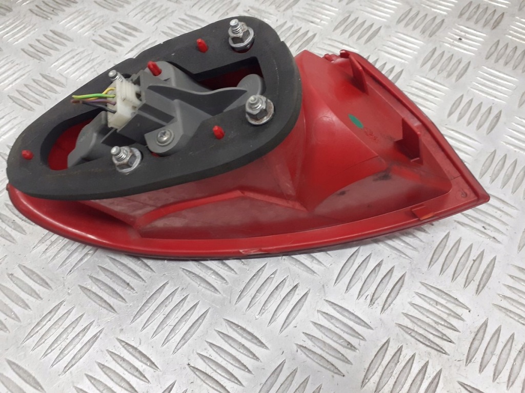 фото №3, Лампа правая задняя alfa romeo 147 46556347