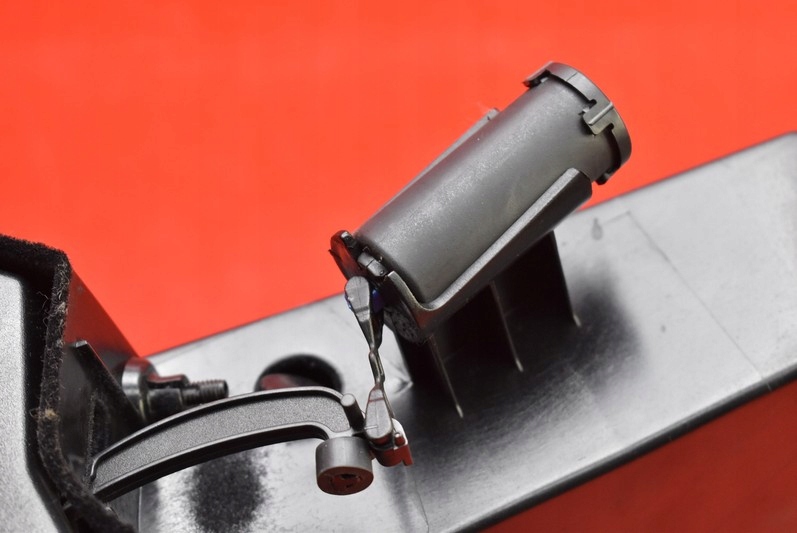 фото №8, Бардачок пасажира eu a2086800291kz mercedes clk w208 lift 99-03