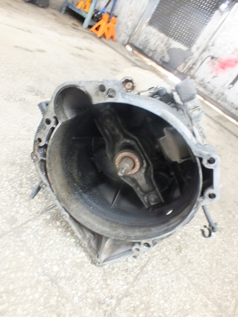 фото №6, Коробка передач передач редуктор комплект механічна коробка передач vw touareg 2.5 tdi