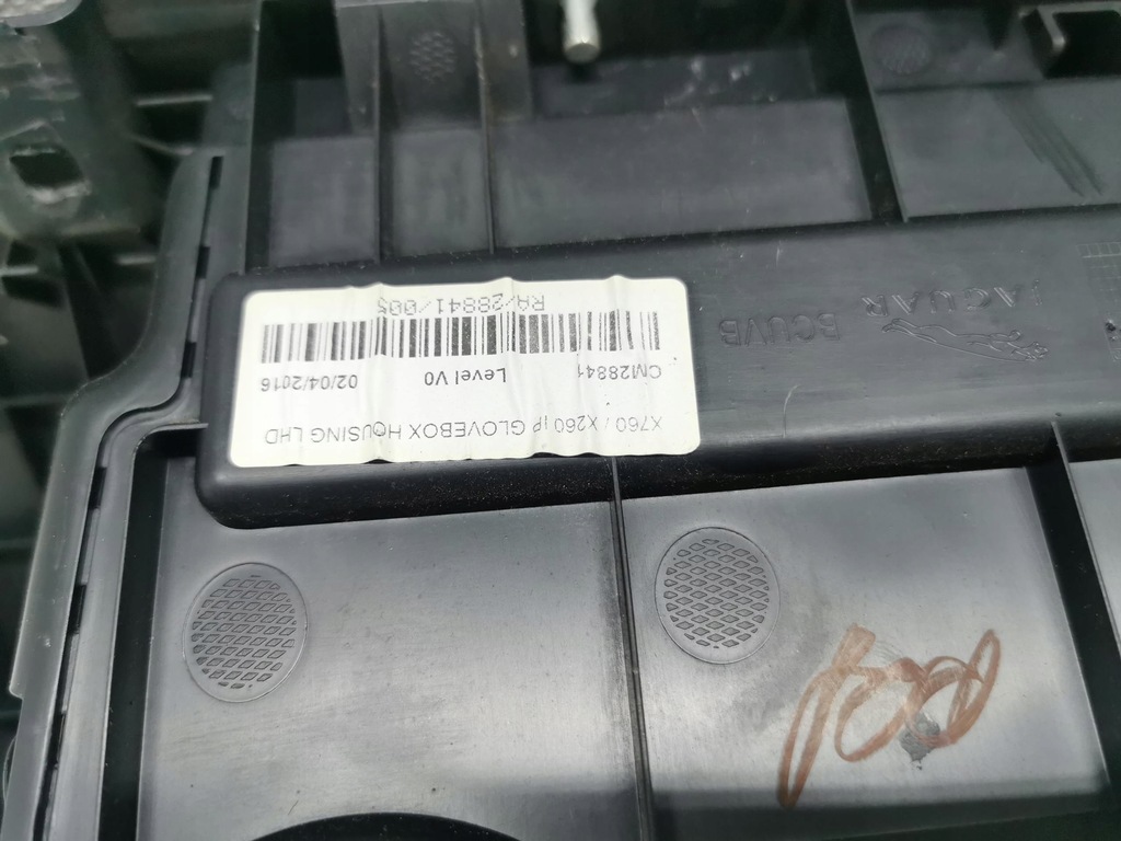 фото №8, Бардачок пасажира jaguar xf x260 gx730060t10ac