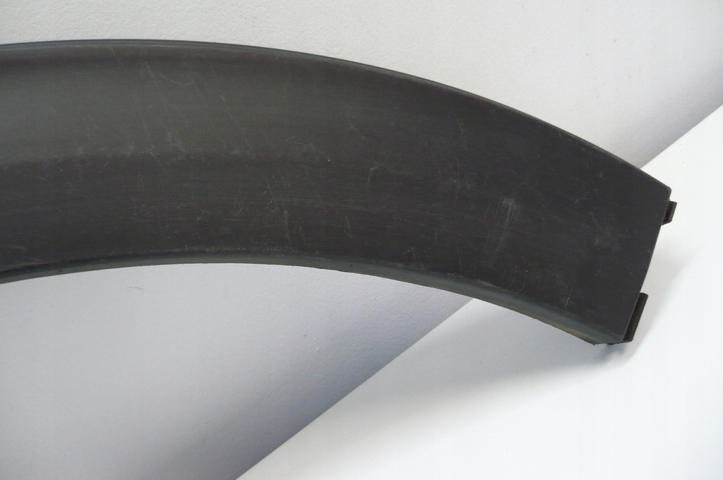 фото №6, Kia niro i 2016- молдинг крила права задня