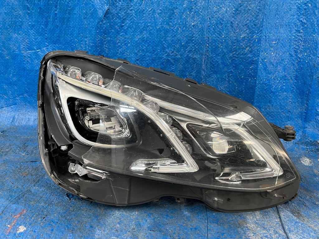 фото №1, Mercedes w212 lift правая лампа full led ils