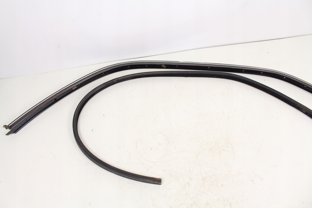 Молдинг прокладка кузов mercedes w140 cl купе Доставка