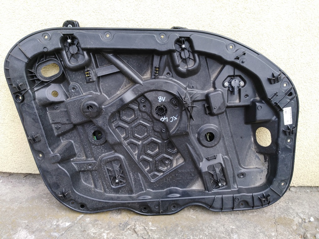 фото №4, Панель двері volvo xc40