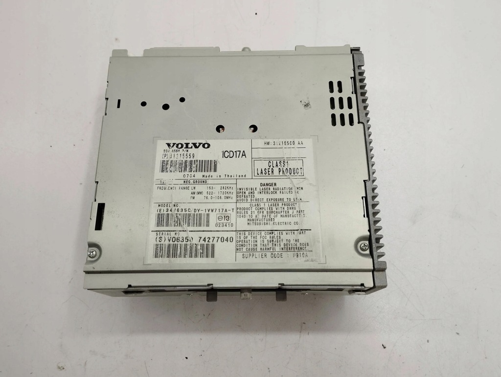 фото №1, Volvo v50 2007 панель / радиопроигрыватель cd/dvd/gps