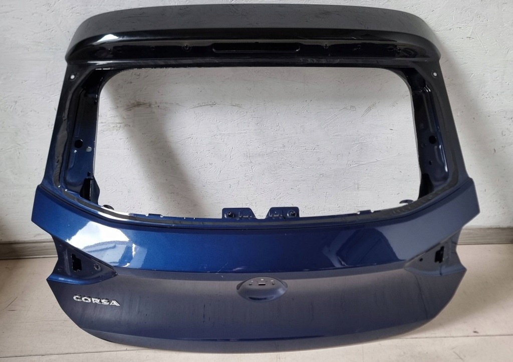 фото №1, Крышка багажника задняя opel corsa f '20-.