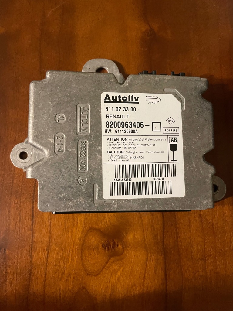 фото №1, Renault clio iii датчик подушка безопасности ремонт 8200963406