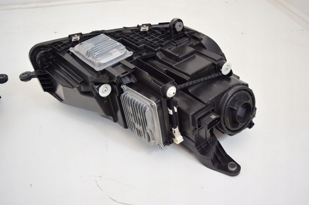 фото №10, Mercedes gle w167 лампа multibeam led правая перед