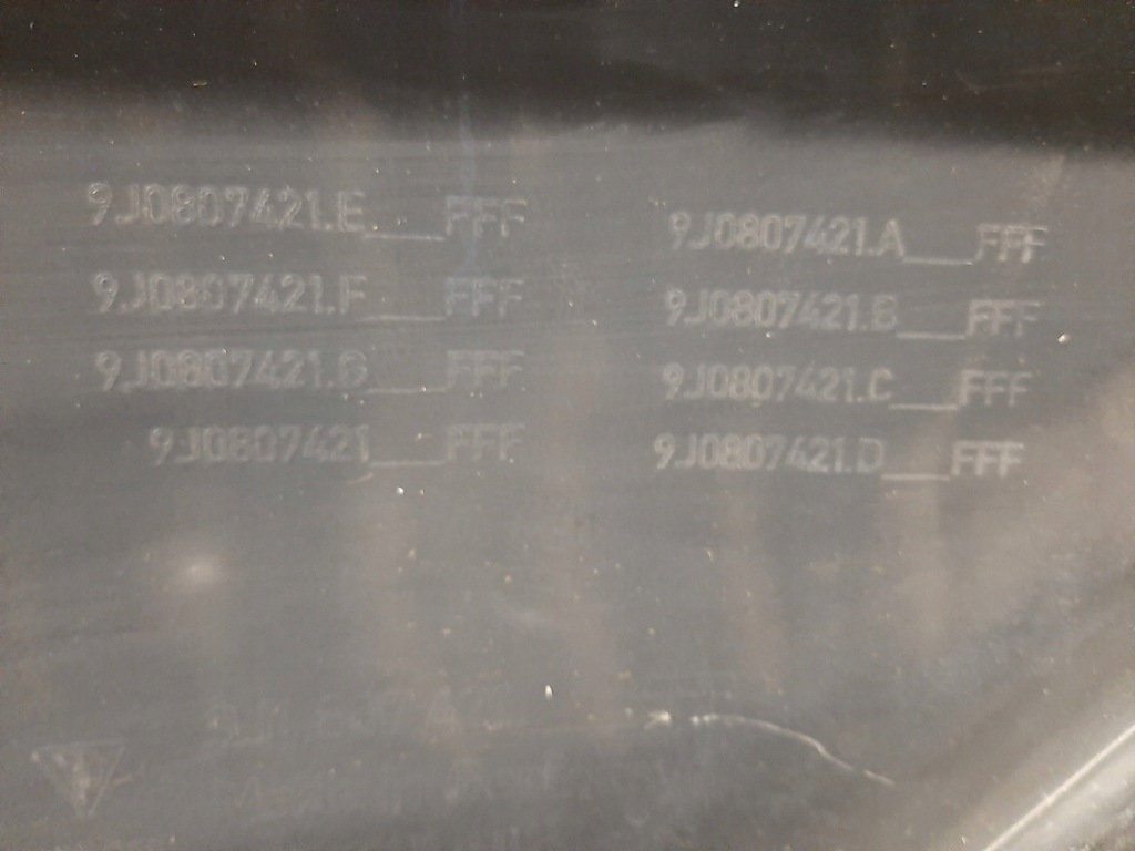 фото №9, Porsche taycan бампер задний задняя 9j1807983m enzianblau