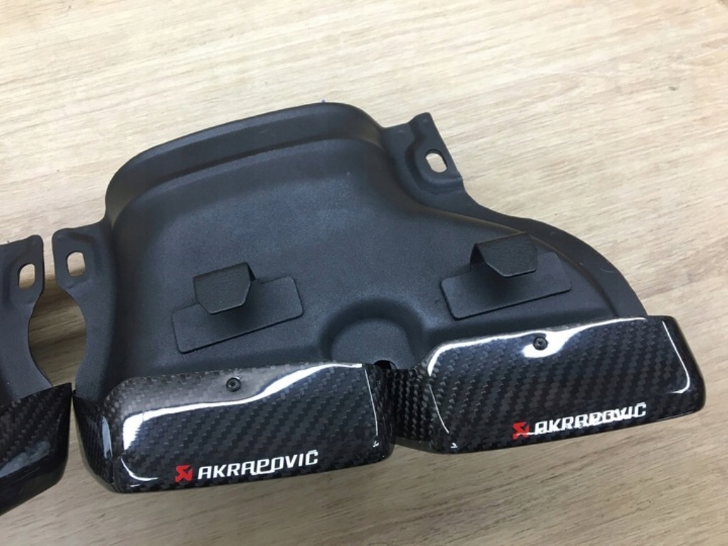 Наконечник połysku впуск 165 mm вихід 260mm до mercedes cla cls glc gle gls Ціна