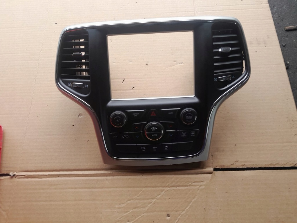 фото №1, Дисплей рамка радио jeep grand cherokee wk2 68254050af