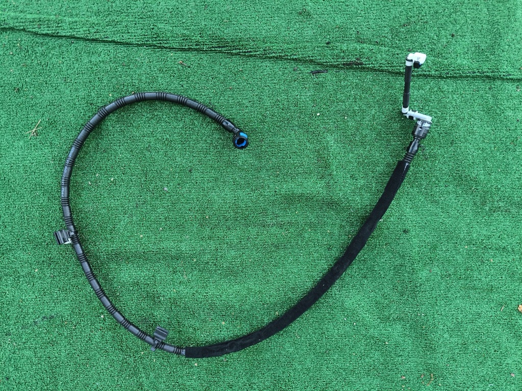 фото №1, Шланг wąż распылителя audi a5 8w 8w0955970d