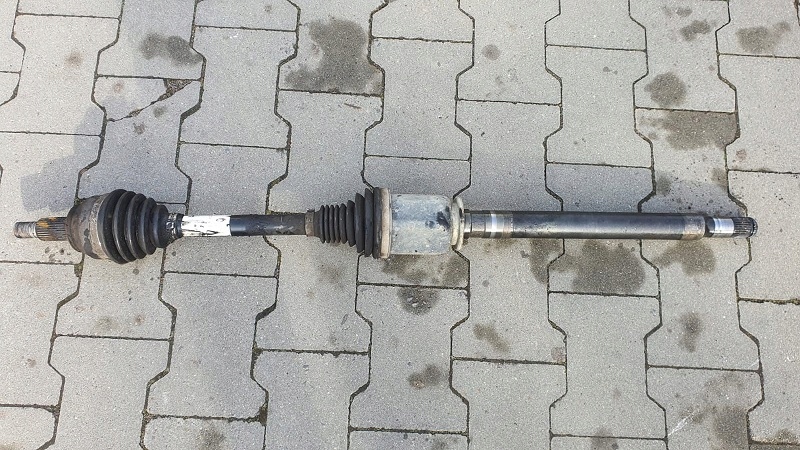 фото №1, Lr discovery v l462 17^ приводной вал перед передняя правая