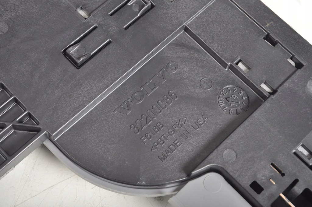 фото №6, Volvo s60 iii v60 ii клемма 32200086 2020r