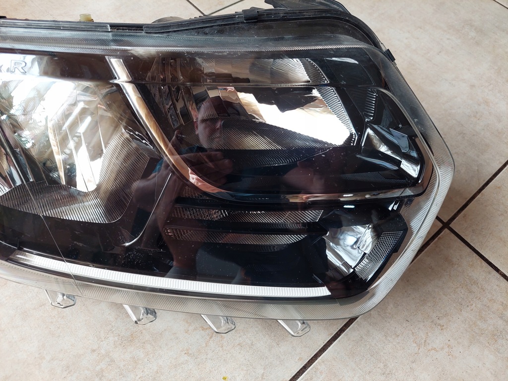 фото №4, Лампа правая - led - dacia duster ii - 2017